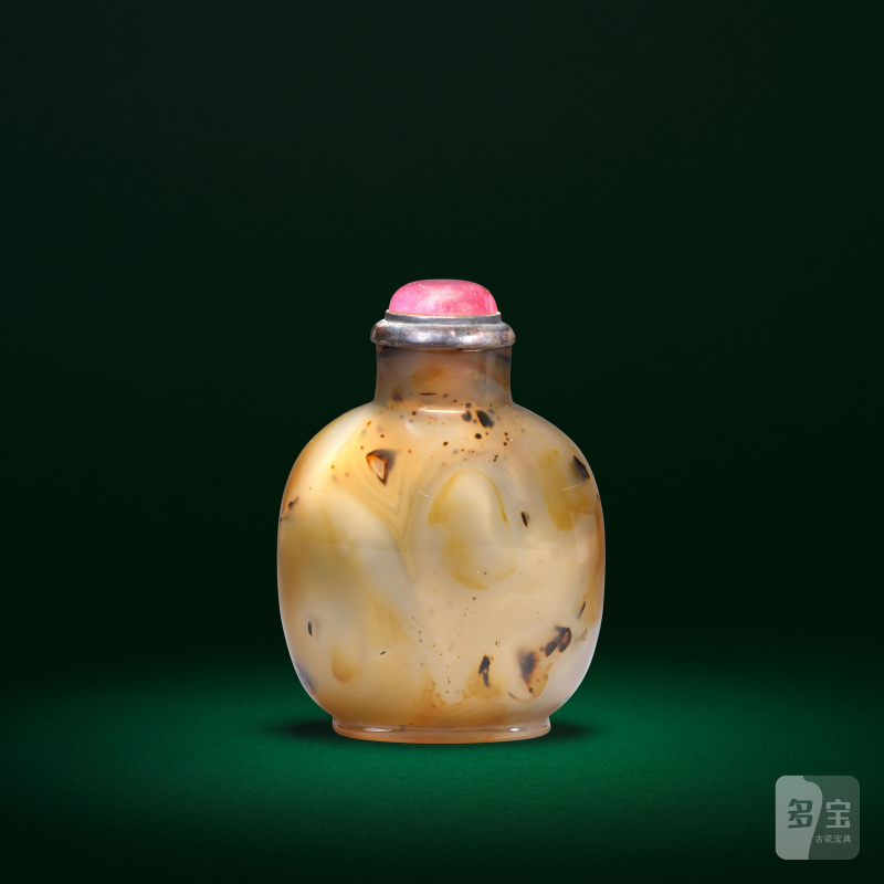 十八/十九世紀 瑪瑙巧雕鶴紋鼻烟壺 | A CHALCEDONY AGATE 'CRANE' SNUFF BOTTLE - 图4